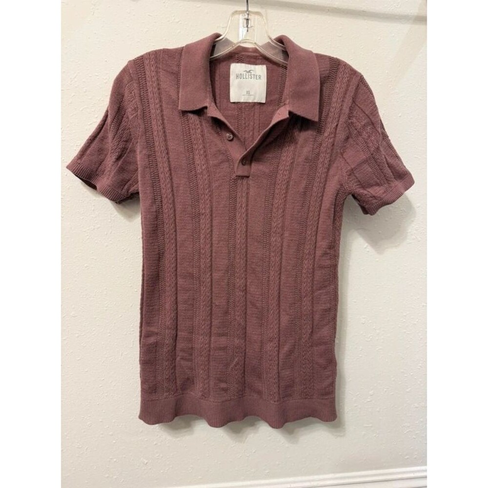 Hollister Men’s XS brown cable knit polo